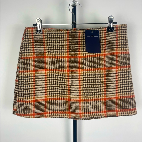 Brandy Melville Dresses & Skirts - Brandy Melville Brown Arlo Low Rise Checked Plaid Houndstooth Mini Skirt